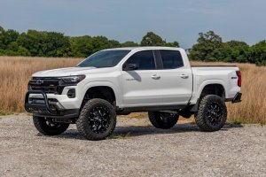 GMC Canyon Suspension Lift Kit - Rough Country - 6-Inch Lift Kit | M1 Struts - '23-'24